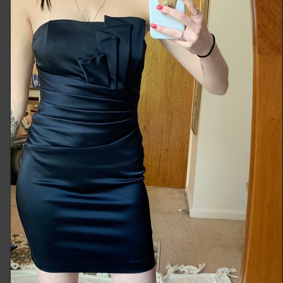 Cache Dresses & Skirts - CACHE satin strapless dress Cache Dresses & Skirts - CACHE satin strapless dress